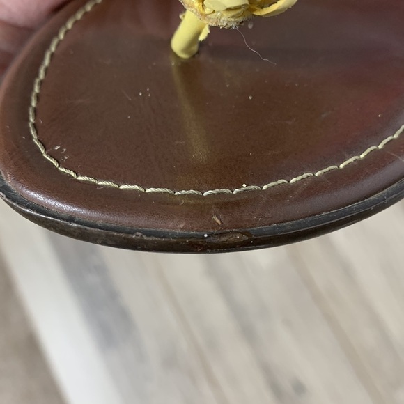 Montego Bay Club Sandals, Size 6, Sunflower Yellow. - Picture 5 of 5